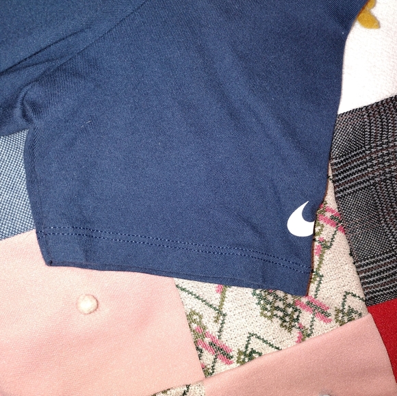 New England Patriots t shirt - Picture 2 of 4